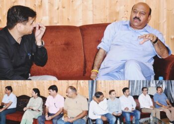 نائب وزیر اعلیٰ نے سندر بنی اور نوشہرہ میں سیلاب کی صورتحال کا جائیزہ لیا