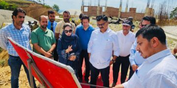 جاوید رانا نے نشاط اور آلسٹینگ واٹر فلٹریشن پلانٹس میں اَپ گریڈیشن کے کاموں کا جائزہ لیا