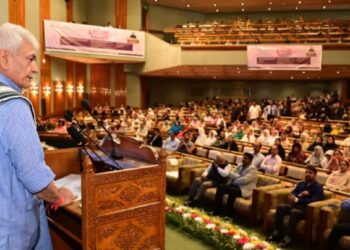 لیفٹیننٹ گورنر نے ’سوستھ ناری ، سشکت پریوارابھیان۔صحتمند خواتین ،بااِختیار خاندان‘کیاِفتتاحی تقریب میں شرکت کی