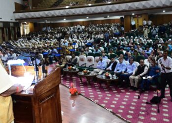عام آدمی اُمنگیںتیز رفتار ترقی کی محرک،تعمیراتی کارکنوںکی فلاح و بہبود اولین ترجیح ہونی چاہیے
