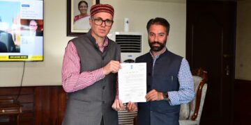 متعدد اراکین اسمبلی وزیر اعلیٰ عمر عبداللہ سے ملاقی