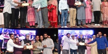 وزیر اعلیٰ عمر عبداللہ نے 863 سی پی ڈبلیوز کو ریگولرائزیشن کے تقرر ی نامے سونپے