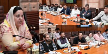 سکینہ اِیتو نے سری نگر وجموں کمپوزِٹ ریجنل سینٹروں کی کارکردگی اور کا م کاج کا جائزہ لیا