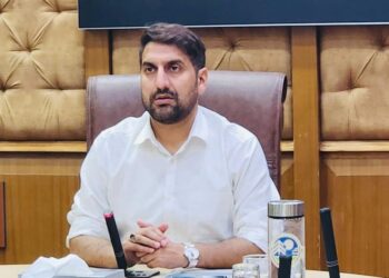 سیکرٹری آر ڈی ڈی نے حمایت 2.0 ہنر تربیت اور روز گار کیلئے نوجوانوں کو متحرک کرنے کیلئے ’ کوشل رتھ ‘ کا کیا افتتاح