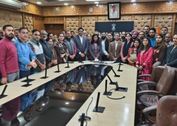 آئی ٹی ڈیپارٹمنٹ جموںوکشمیر نے مشہور قومی گیت ” وَندے ماترم “ کے 150 سال مکمل ہونے کی خصوصی یادگاری تقریب کا اِنعقاد کیا