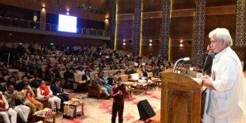 چندافرادریاستی درجہ کی بحالی لوگوں کو گمراہ کرنے کیلئے کوشاں/لیفٹیننٹ گورنر