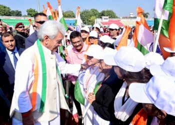 جموں کشمیر اپنے ماضی کو بہا کر روشن مستقبل کی طرف رواں دواں /منوج سنہا