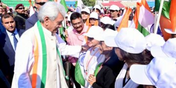 جموں کشمیر اپنے ماضی کو بہا کر روشن مستقبل کی طرف رواں دواں /منوج سنہا