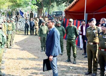 لیفٹیننٹ گورنر نے سنجوان جموں میں جموںوکشمیر پولیس کے کمانڈو ٹریننگ سینٹر کا دورہ کیا