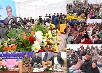 چیف سیکرٹری نے جگٹی میں منی ٹاو¿ن شپ کا دورہ کیا