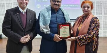 رانا نے طلبہ کو جدت کو اپنانے اور چیلنجز پر قابو پانے کی ترغیب دی