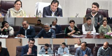 جاوید ڈار نے دیہی تری محکمہ کے کام کاج کا جائزہ لیا