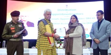 دفعہ 370 کی منسوخی سے جموں و کشمیر میں نئی تبدیلی آئی /منوج سنہا