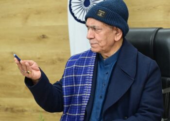 جے کے پی ایس سی نے سالانہ رپورٹ : لیفٹیننٹ گورنر منوج سِنہاکو پیش کی