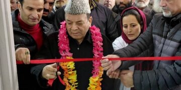 سپیکر قانون ساز اسمبلی کا چرارِ شریف حلقہ کا دورہ