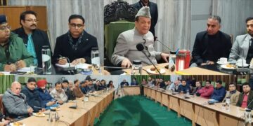 سپیکر جموںوکشمیر قانون ساز اسمبلی نے بجٹ سیشن سے قبل میڈیا نمائندگان سے بات چیت کی