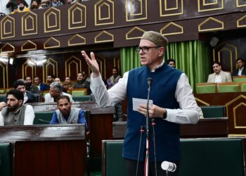 جے اِی آر سی ٹیرف کے مطابق بغیر میٹر والے صارفین کیلئے فلیٹ ریٹ بِلنگ۔ وزیر اعلیٰ عمر عبداللہ
